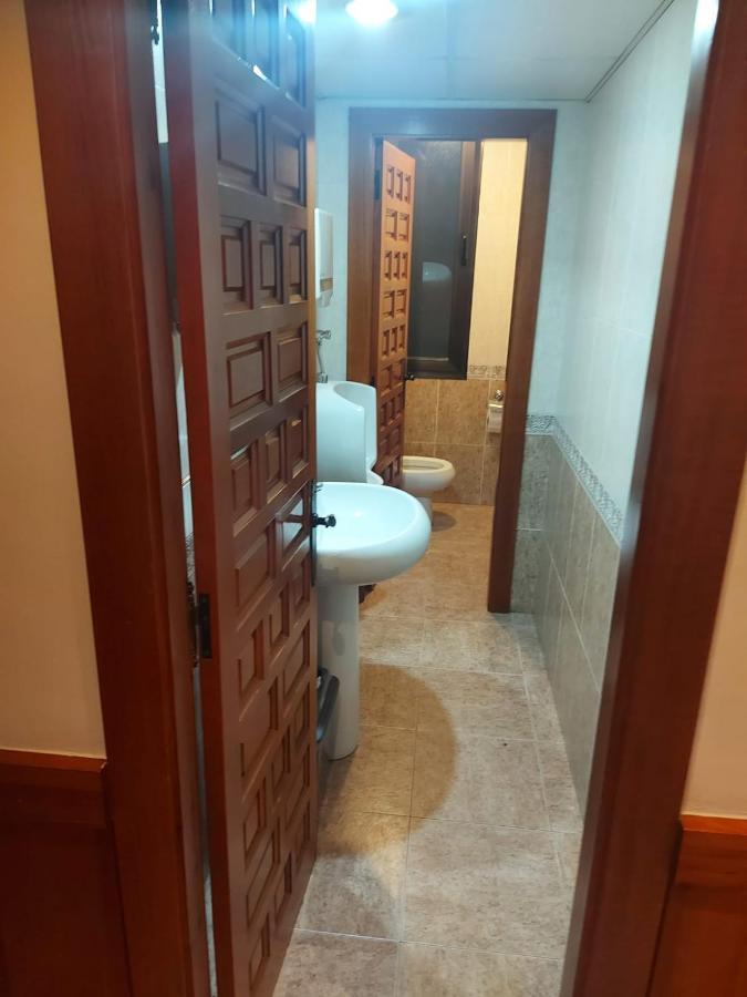 Hostal Linares Villanueva de Argaño Extérieur photo